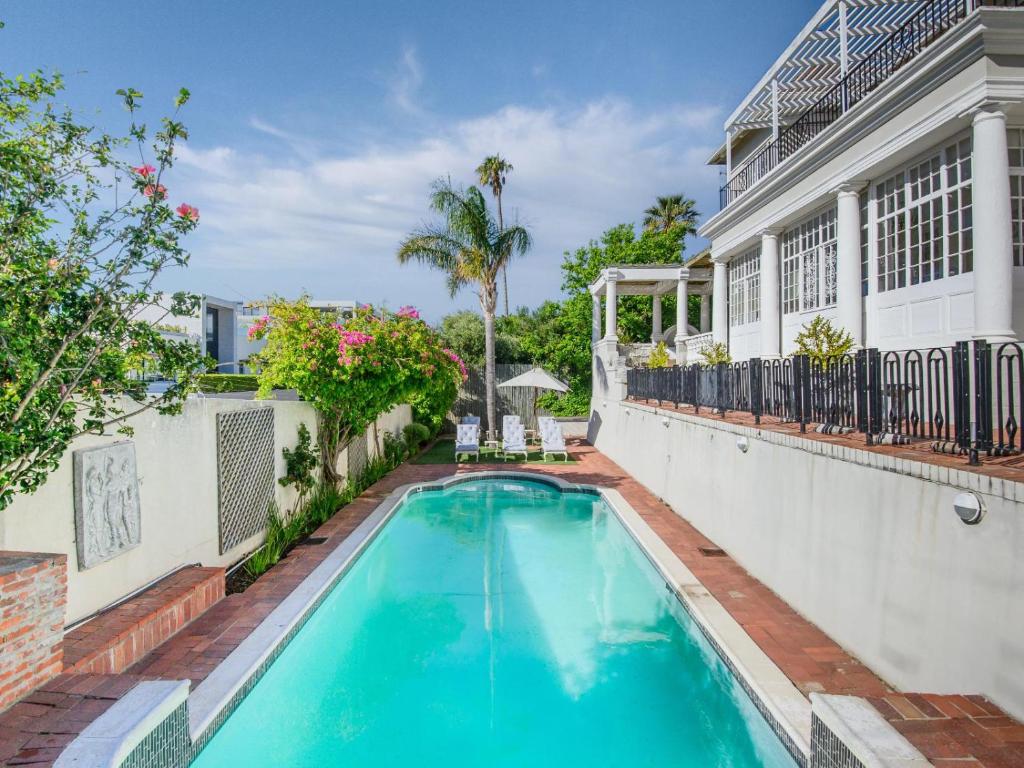 スイミングプール