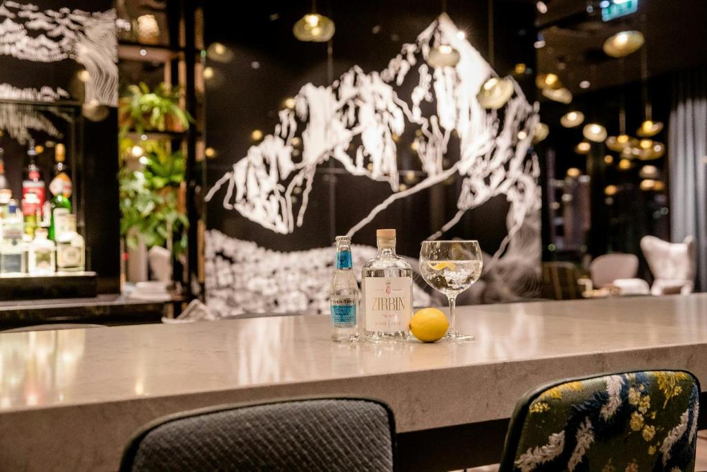 Motel One Innsbruck - 4