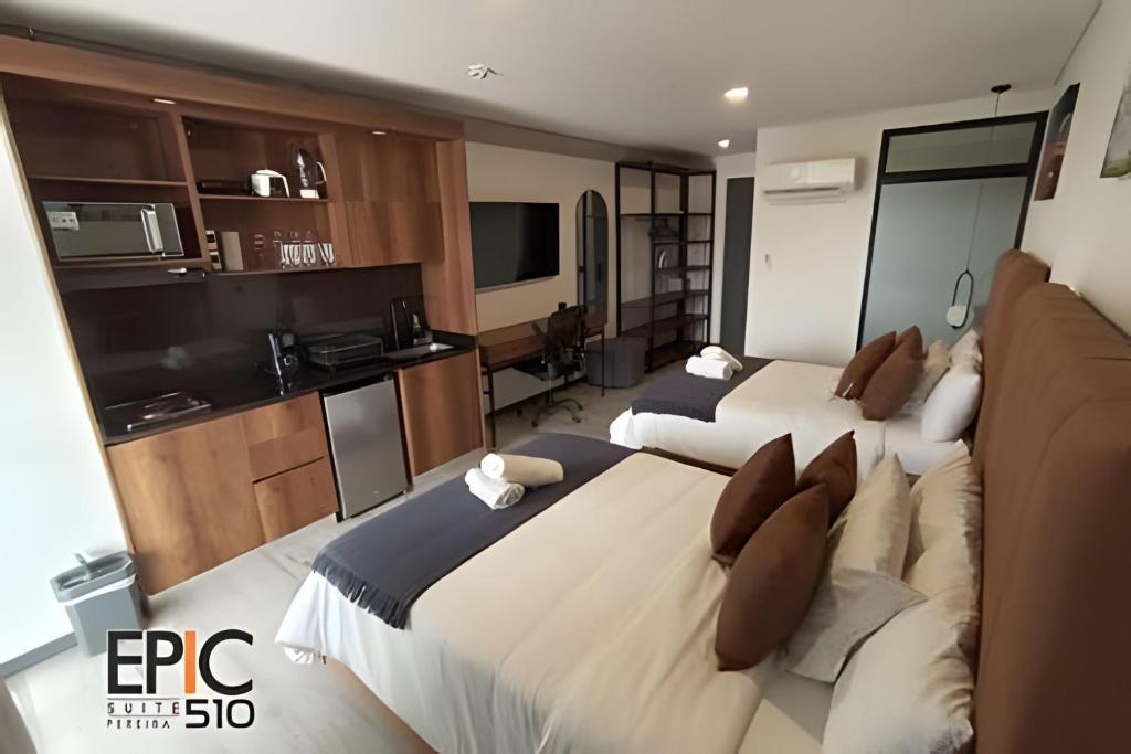 Epic Suite 510 Deluxe Airport - 1