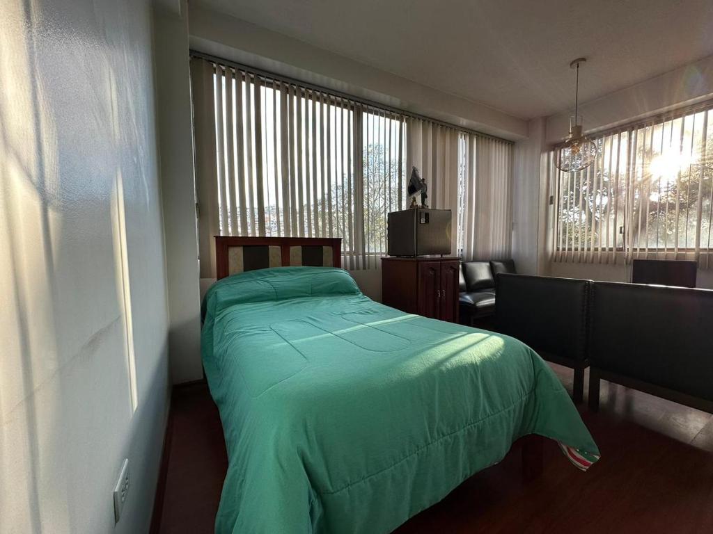 Private room, 2 minutes from the metro stop - 3