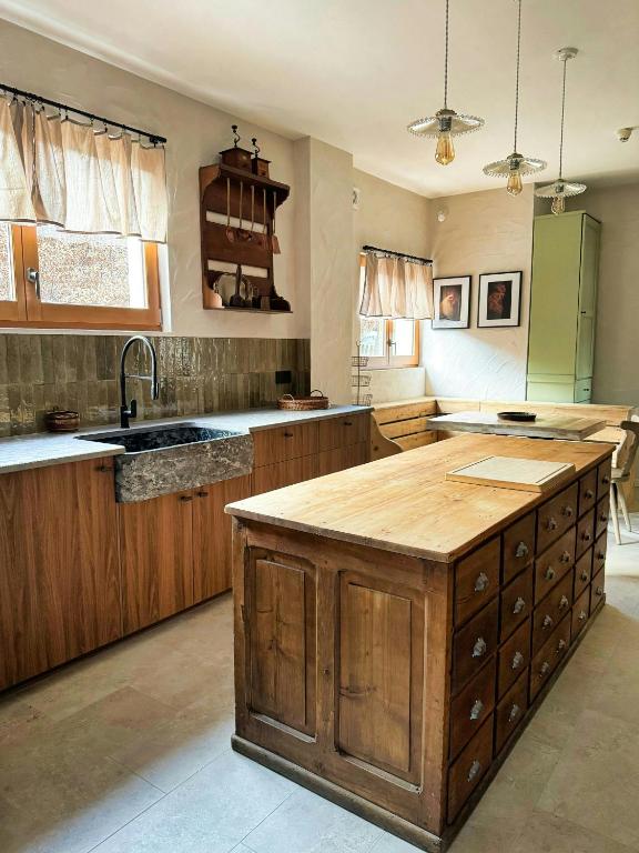Former Hotel Transformed Into Chalet In Valmorel - 1