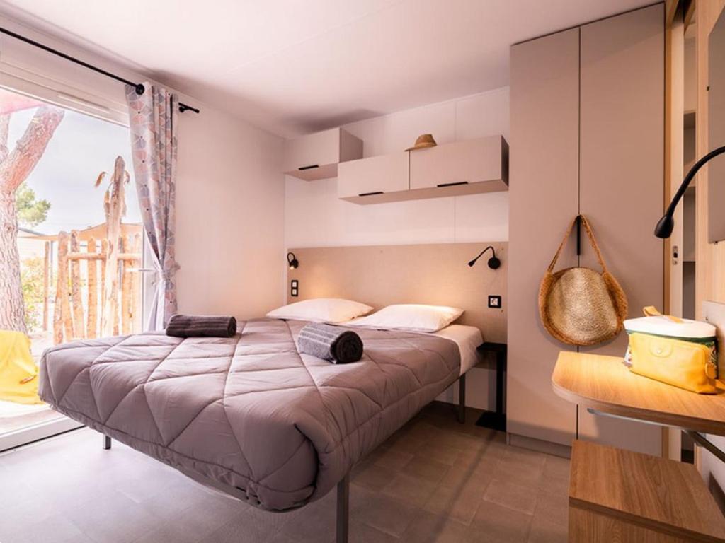 Mobil-home 5 pers avec terrasse à Agde - API-1-52-829 - 5