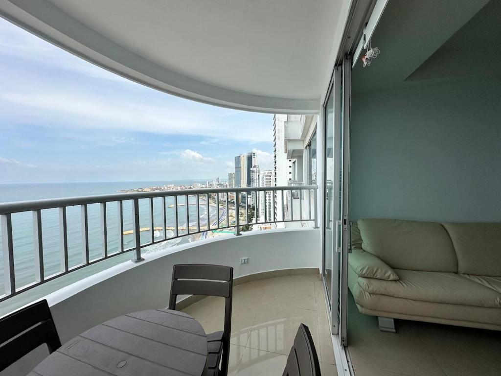 2BR apartment Ocean & old city view - 1