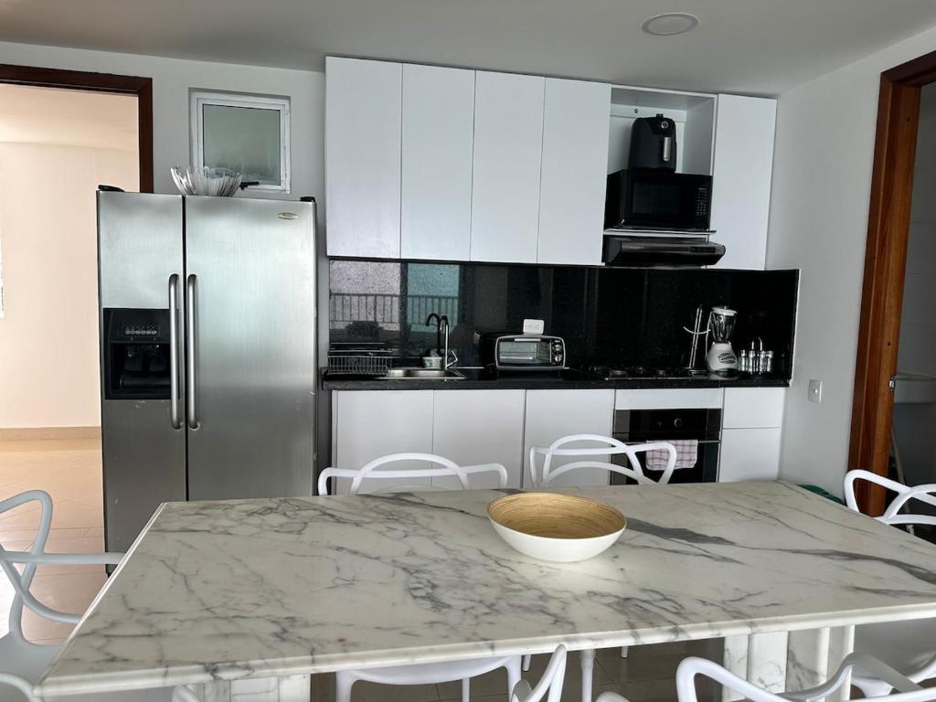 2BR apartment Ocean & old city view - 3