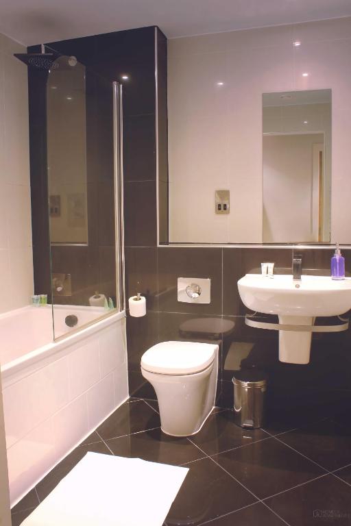 Homely Serviced Apartments - Blonk St photo