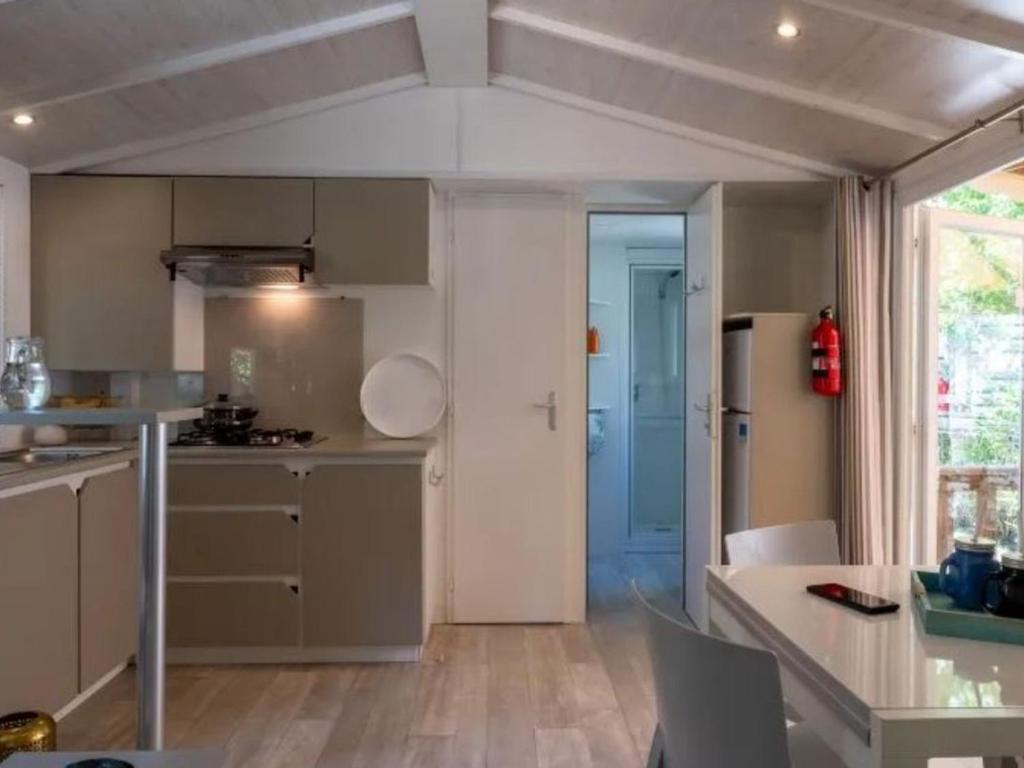 Mobil-home Confort pour 6 personnes - API-1-52-1606 - 3