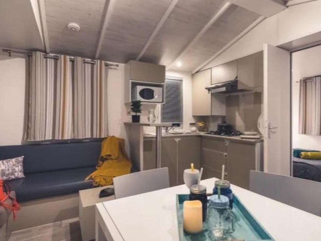 Mobil-home Confort pour 6 personnes - API-1-52-1606 - 5