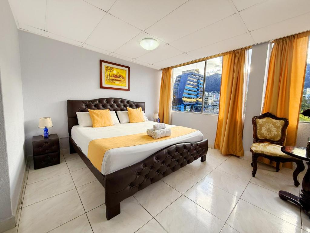 Hotel Santamaria en quito - 1