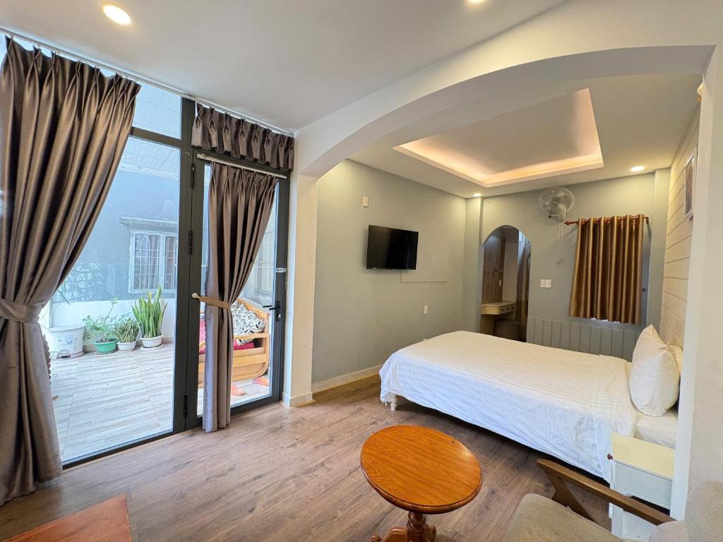 Tuyet Mai Hotel