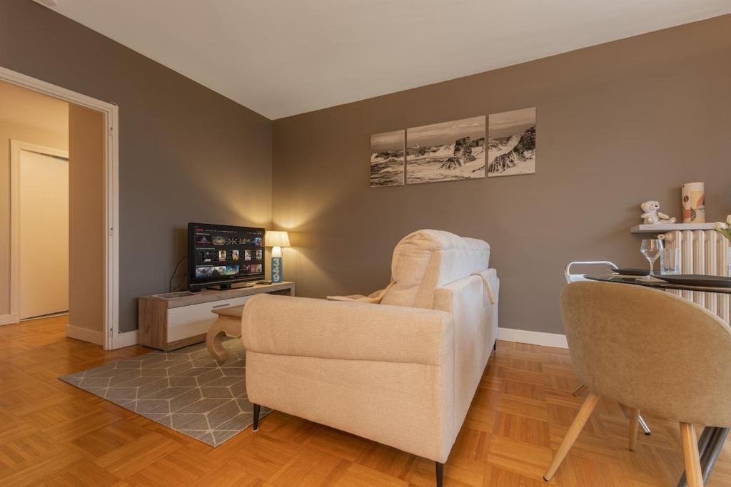 Le Tailly - 4 people - Station - City center - 2
