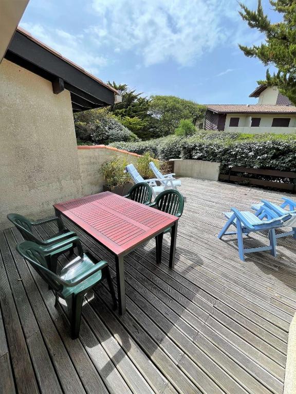 Réf 273 Seignosse Océan, Villa Patio classée 2 étoiles ,à 250m de la plage, avec place de parking et piscine commune , 4 personnes - 2