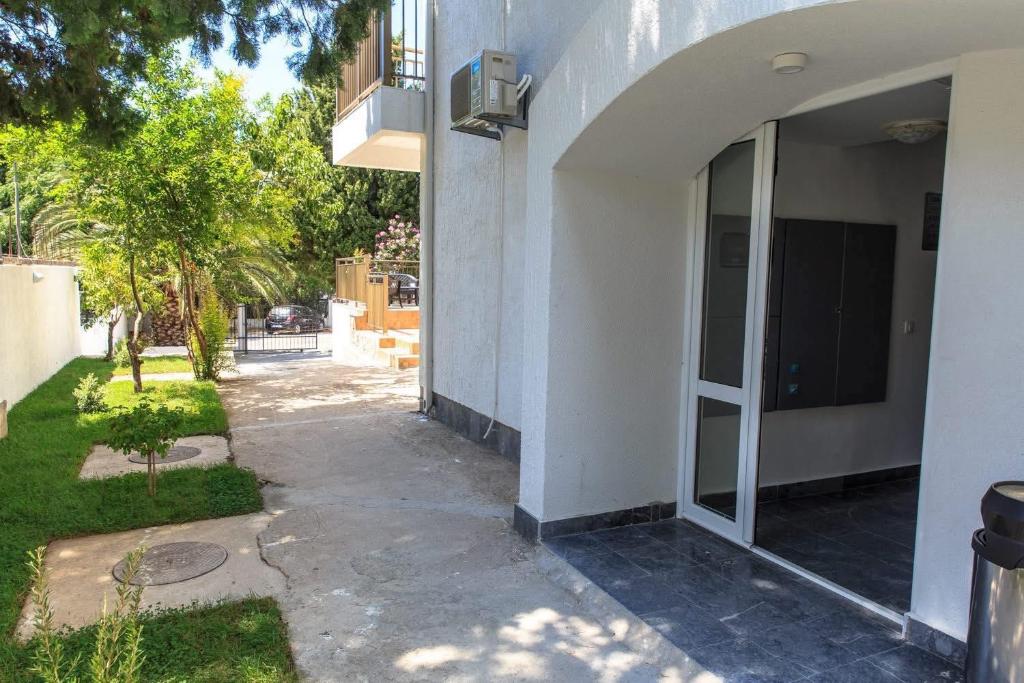 Riva Lux Apartments - 3