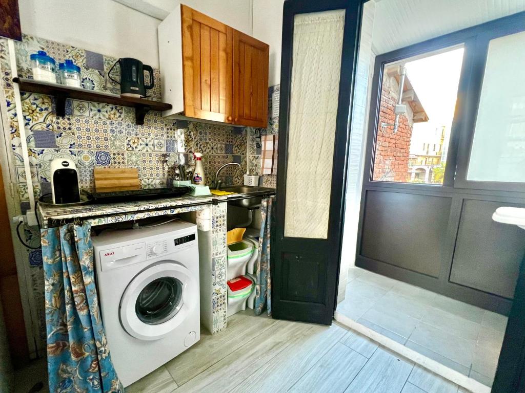 Independent Apartment in the Center of Catania - 5