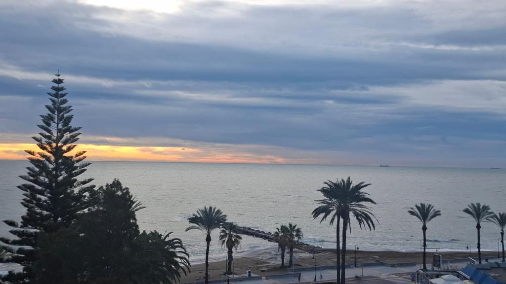 Frontal con vistas - 2