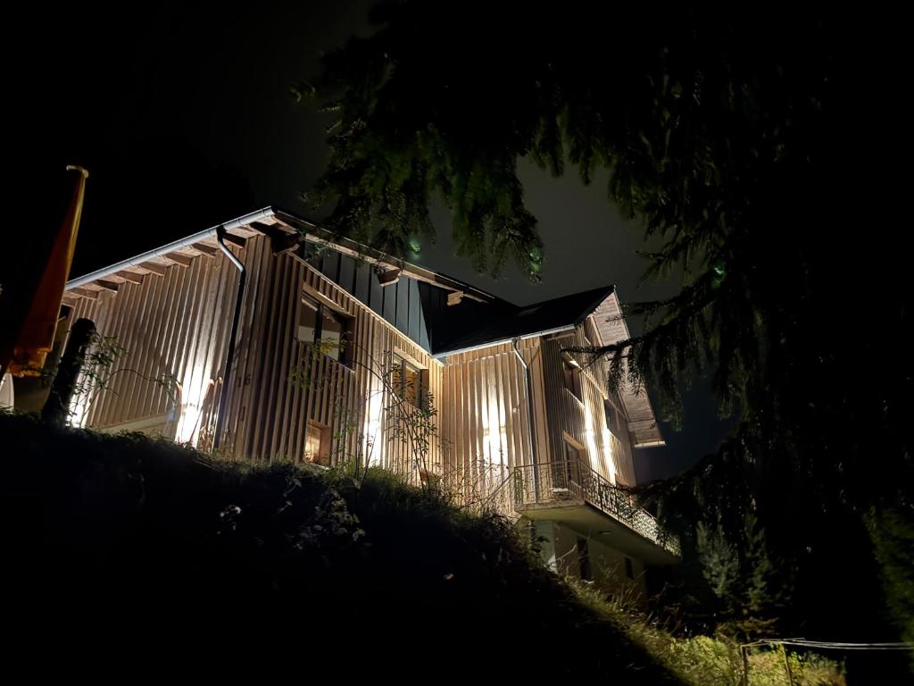 Haus am Erzbach - Ferienwohnung mitten in der Natur - 1