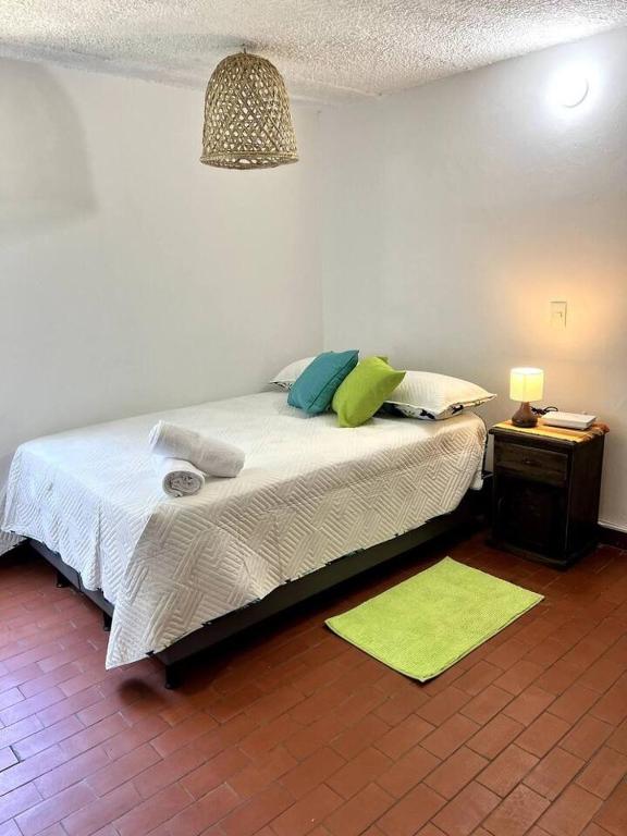 Casa Amplia de 3 Pisos - 3 Habitaciones - Zona Verde de Bucaramanga - 2