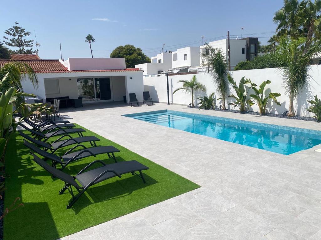 Villa Blanca Azul - Private Pool and Garden, Terrace with Sea Views - 1