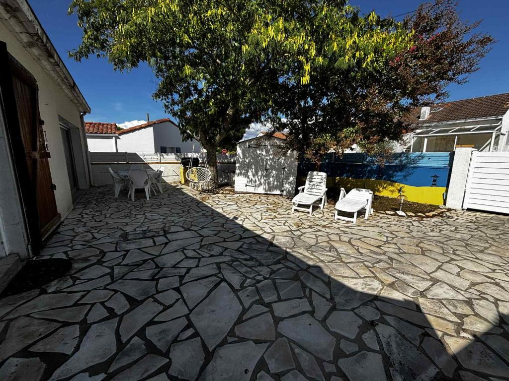 Maison calme à La Terrière, proche plage et commerces - FR-1-194-335 - 4