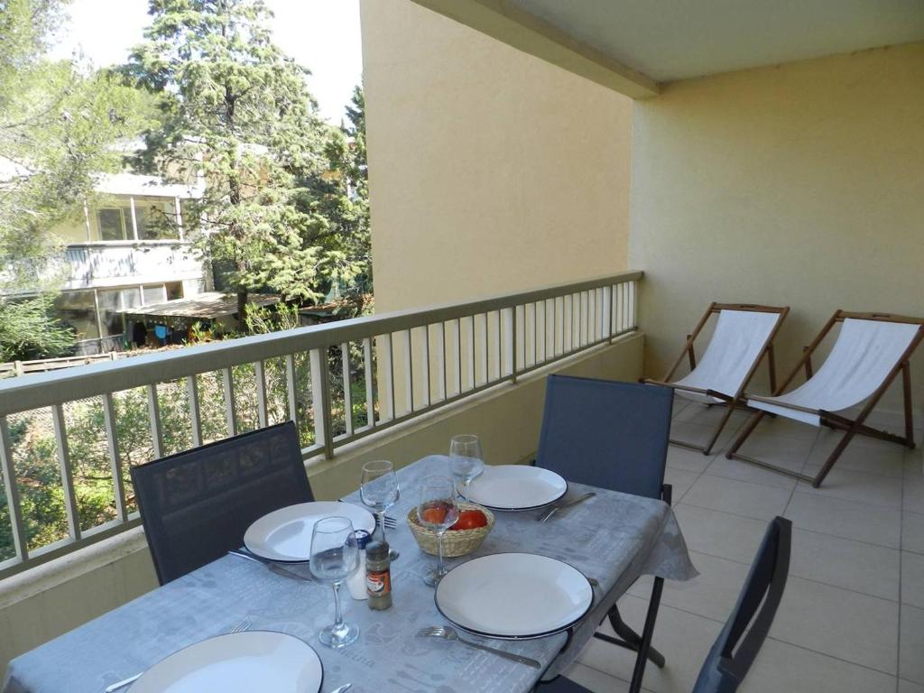 Appartement Moderne 2 pièces à Bormes - Terrasse et Parking - FR-1-251-925 - 1