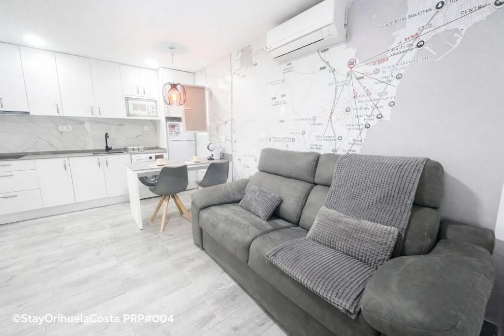 Bungalow en Los Balcones planta baja manzana 5 no 18 StayOrihuelaCosta #PRP004 - 3