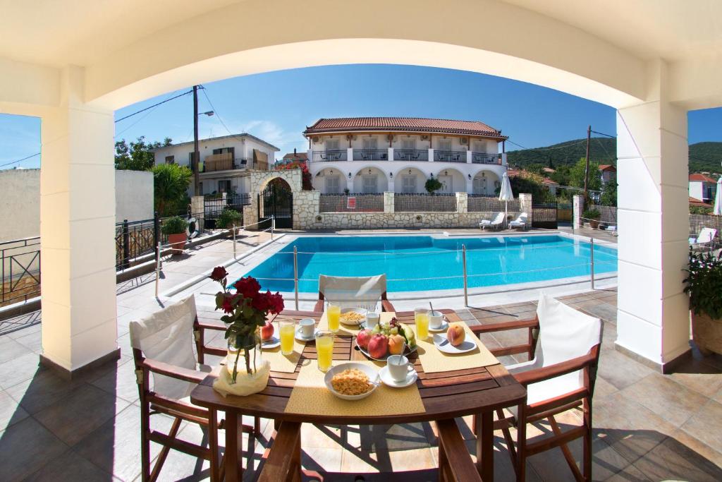 Diamanto Complex — Swimming pool in Karavomylos, Ionian Islands
