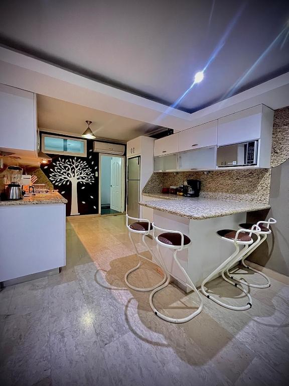 Cozy Apartment San Bernardino Caracas - 1
