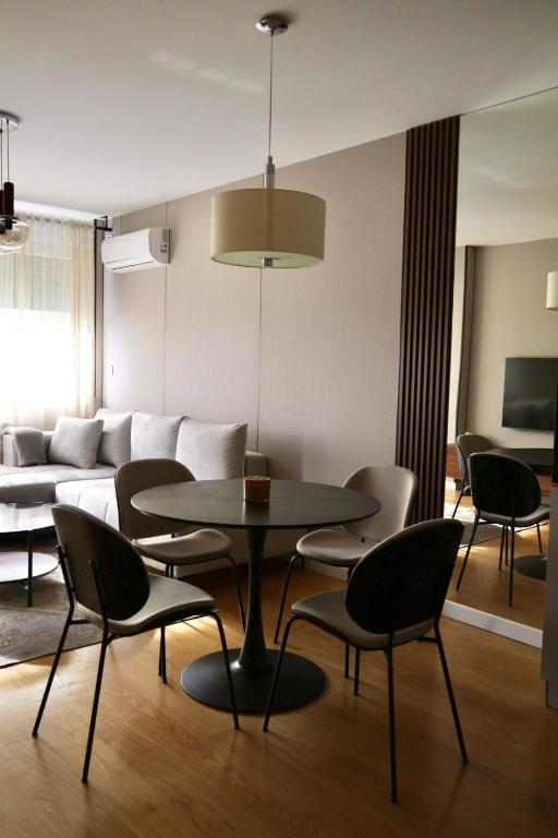 Soft Oak Apartment - 3