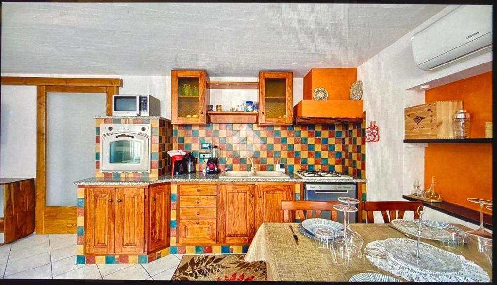 Castelsardo Central Apartment - 4
