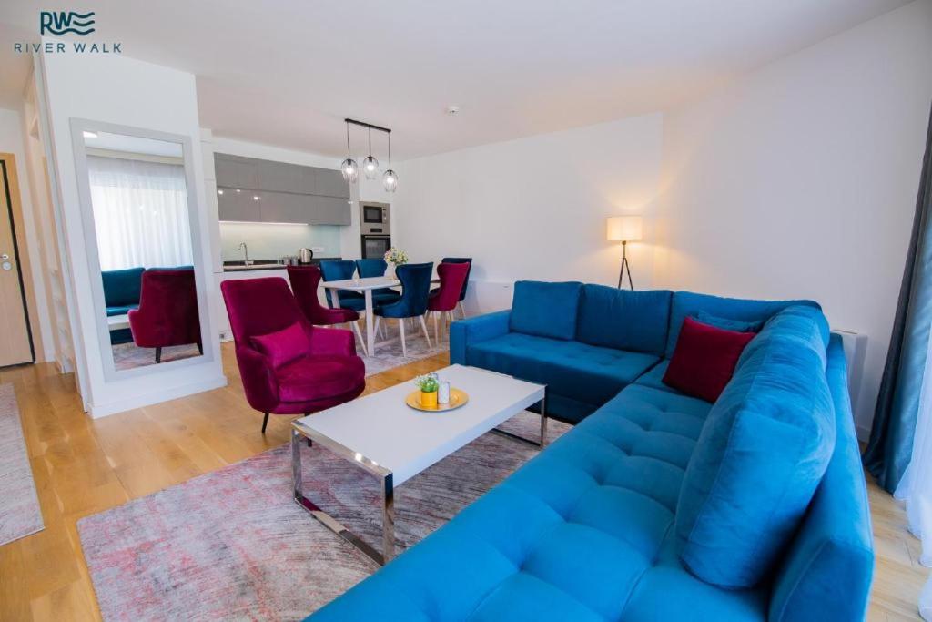 River walk Apartment 217 - 5