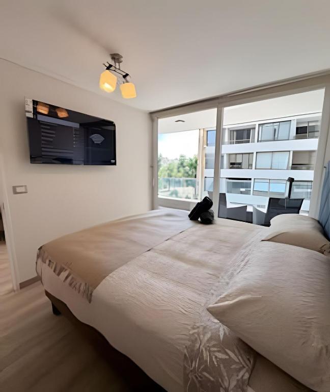 Luminoso 1D 1B en Las Condes con excelente ubicación - 3