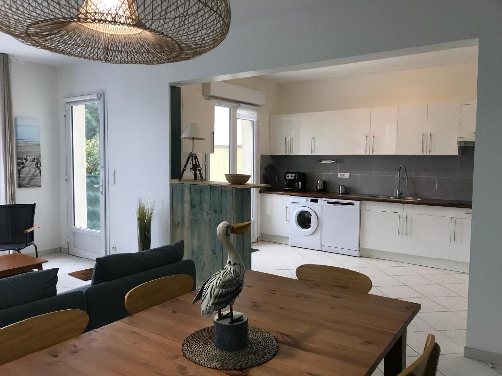 Devant la mer et la plage de ROYAN PONTAILLAC, 4chambres 2 à 8 personnes - 5