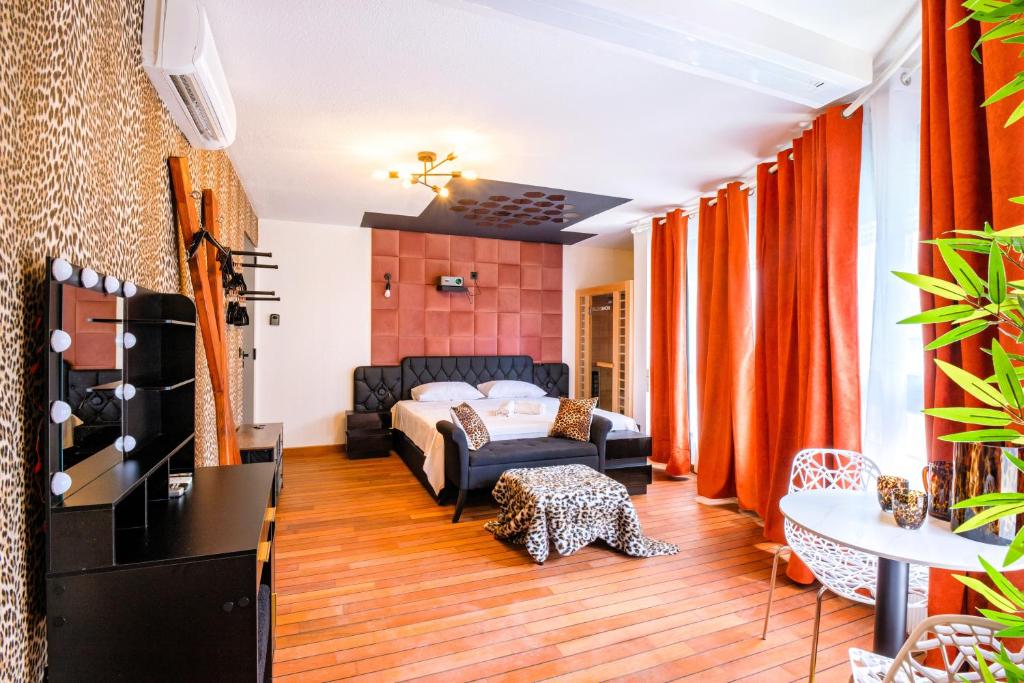 Cristalys Loveroom & Spa - 3