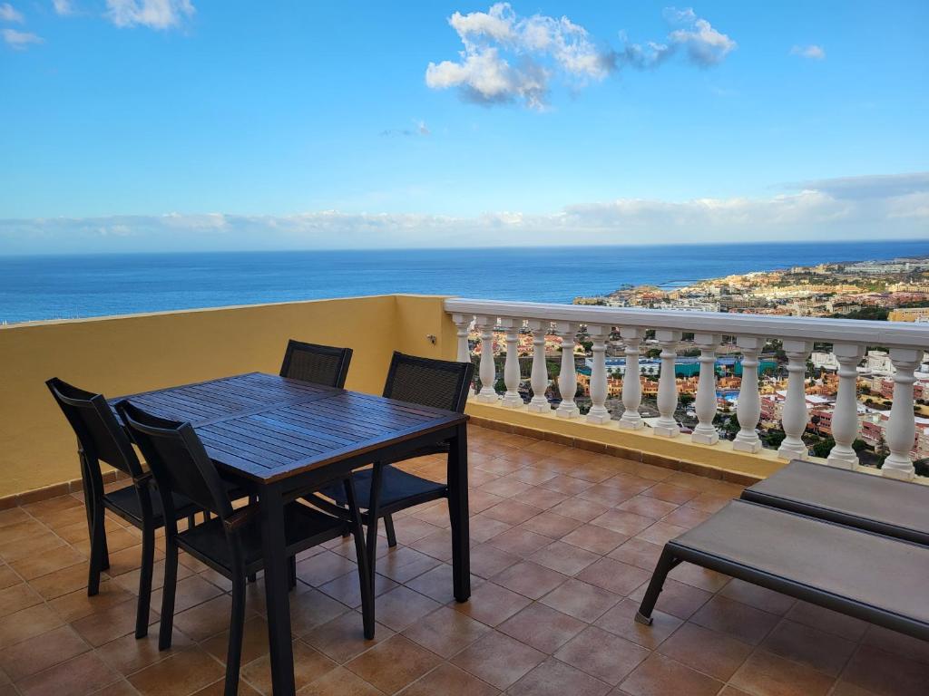 Appartement Sunsets in Balcon del Atlantico, Adeje, Tenerife - 1