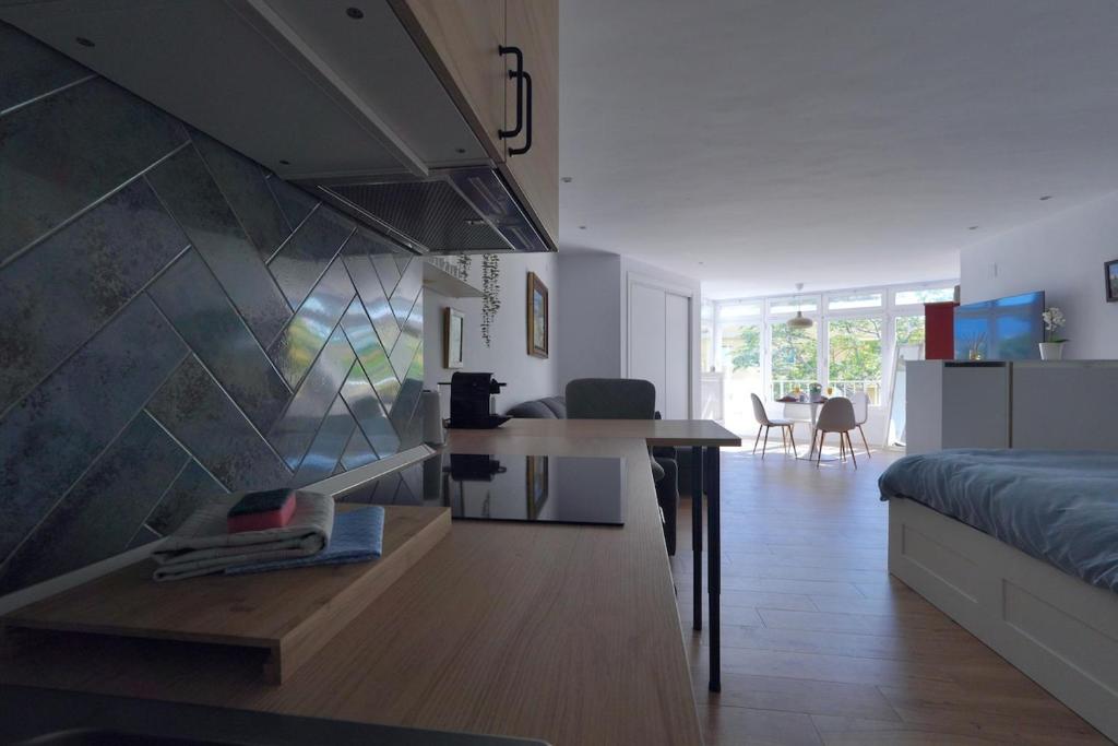 Beachfront Studio Apartment-La Cala, Mijas - 4