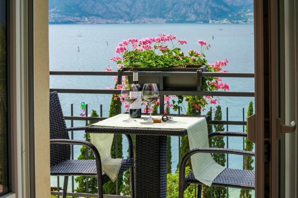 Riva Apt · Vista Lago - Finestra sul Lago - 2