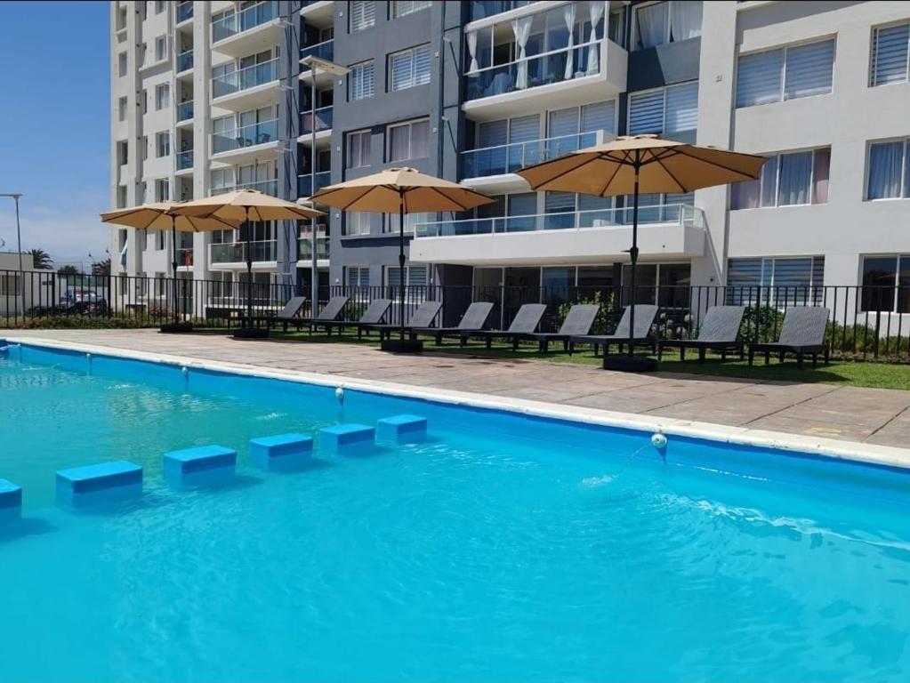 Departamento a pasos de la playa Condominio Pacific Blue - 2