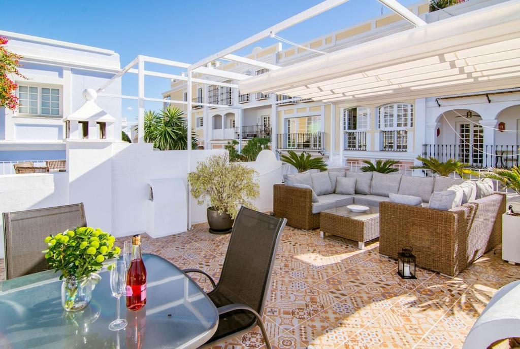 AP165 - Aloha Pueblo Marbella by roomservices - 3