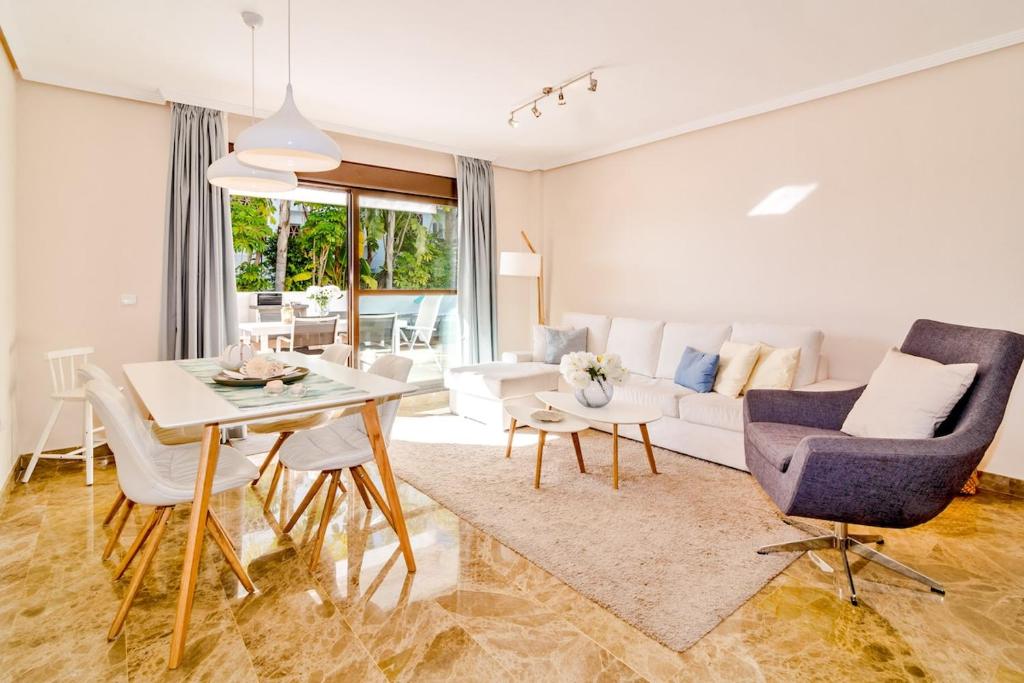 GH-Modern 2 bed apartment with Pool in Estepona - 3