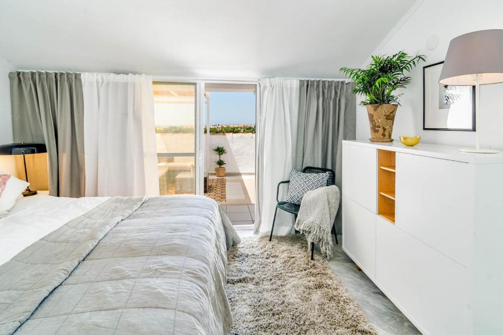 ELD2-Luxury 3 Bedroom Penthouse in Nueva Andalucia - 5