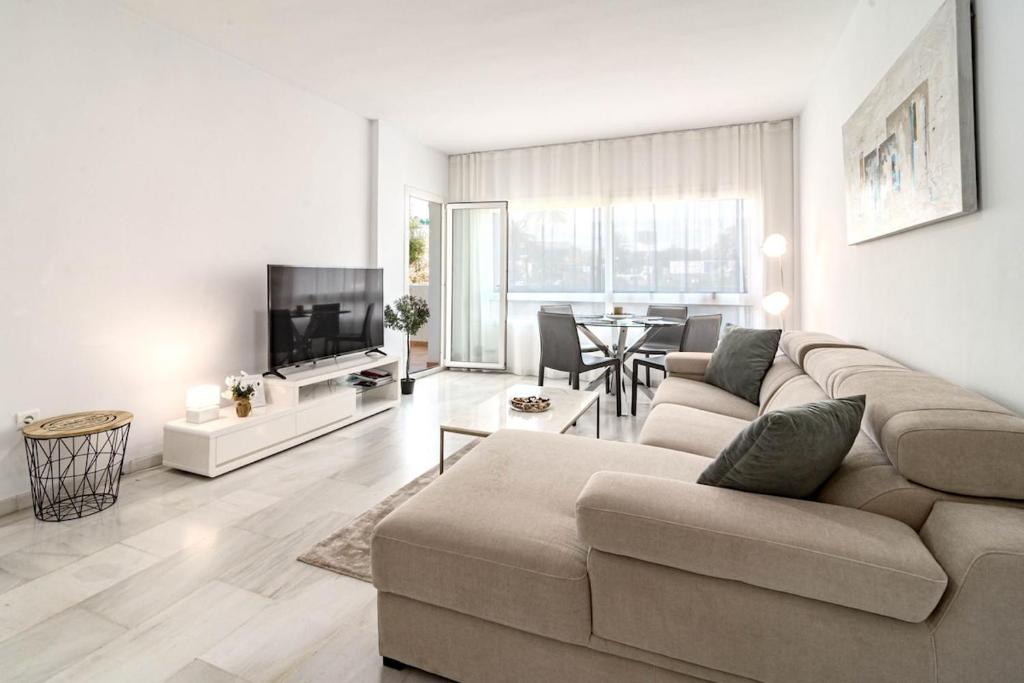 PR20 - Good located flat Puerto Banus - 4
