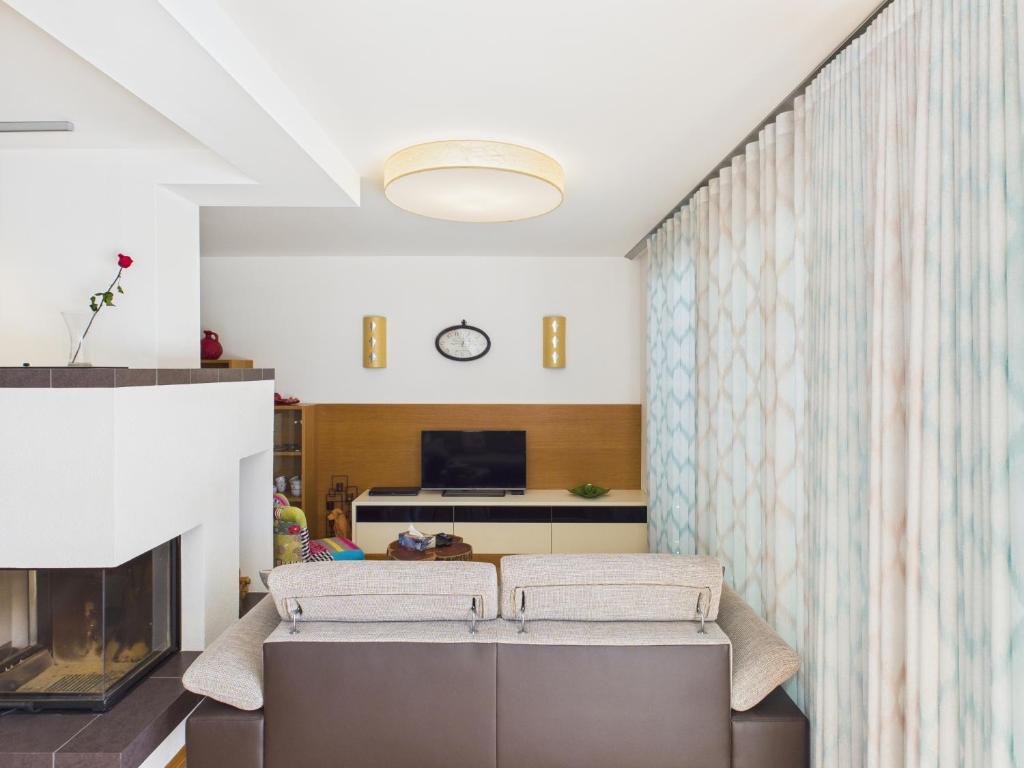 LakeSide Suite - 2