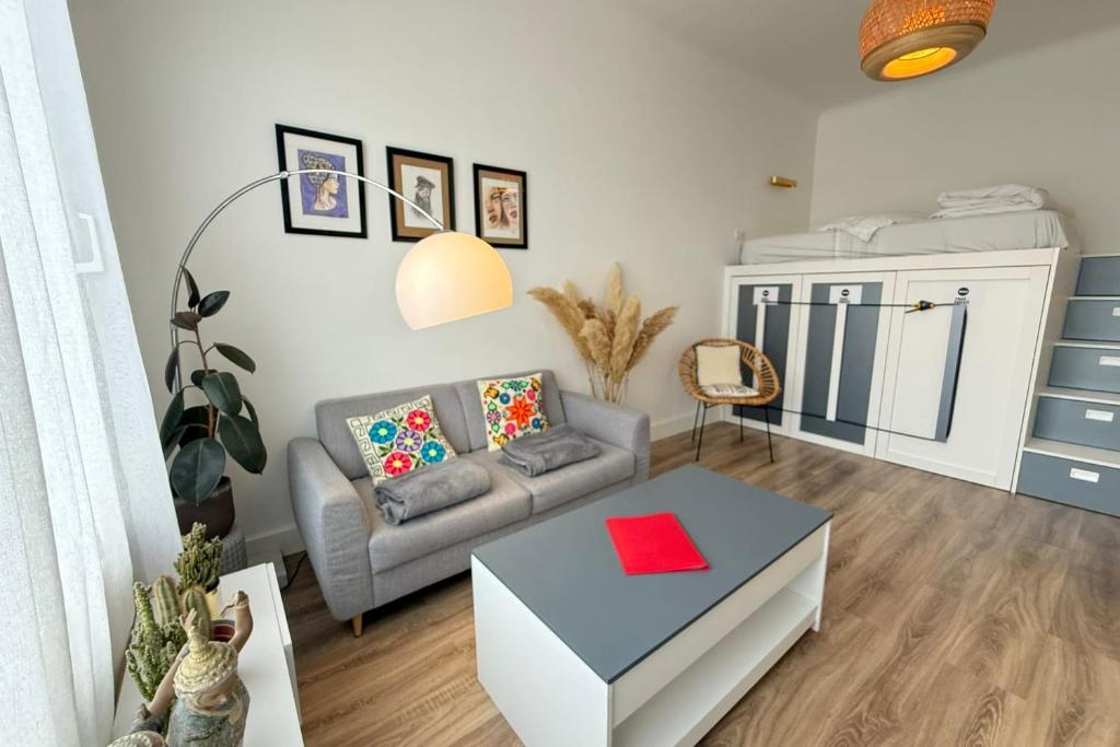 Beau studio à 2 pas de la plage - 1