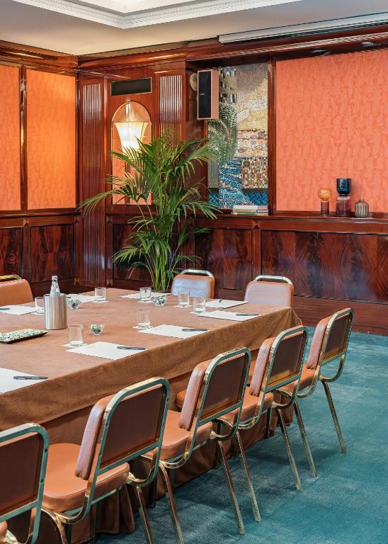 Tárgyalóterem/bálterem