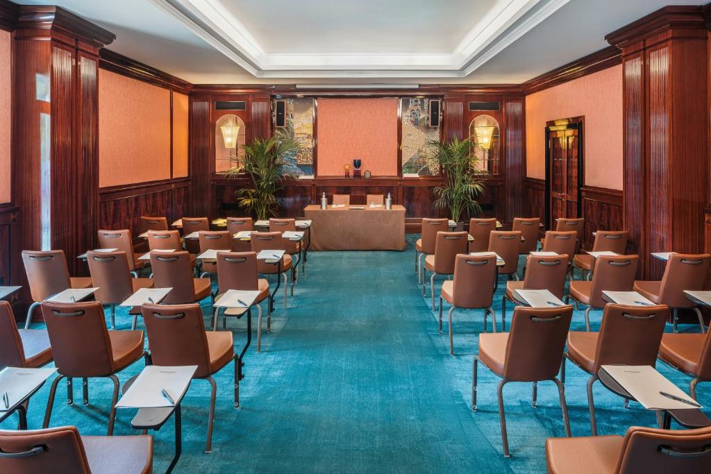 Tárgyalóterem/bálterem