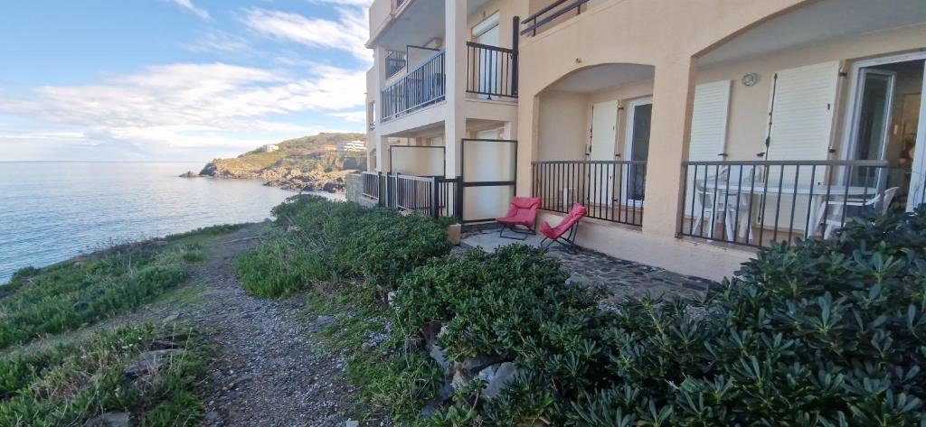 Pieds dans l'eau - Vue mer exceptionnelle - Parking - 3