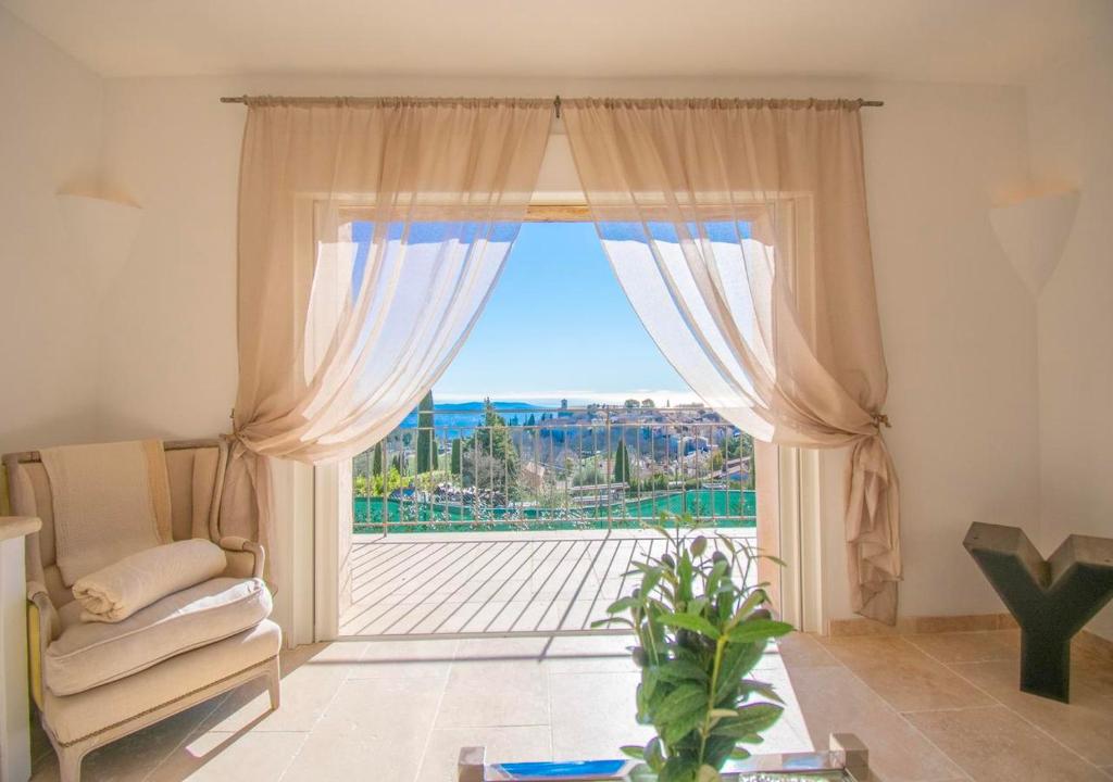 Cabris, Mas provençal 6p, 3ch, AC, piscine, vue - 4