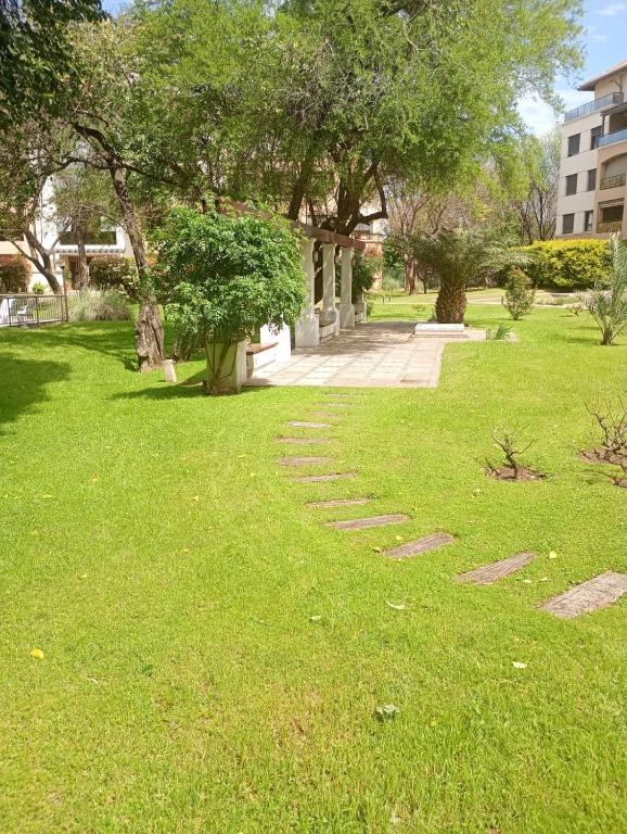 Departamento amoblado de lujo con pileta y gym - 2