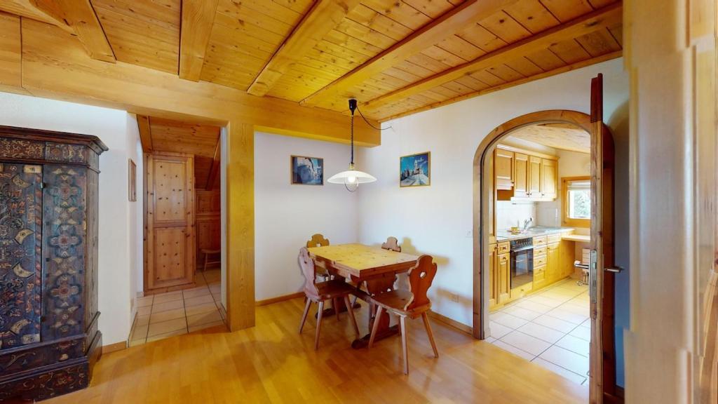 Chesa Susi - Elegant Attic in the Engadine - 5