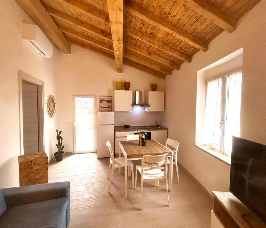 Antico Borgo San Zeno - 5