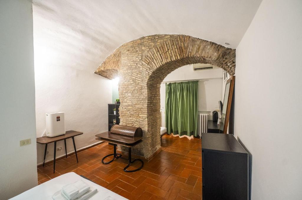 Grotto Apartment by Campo de Fiori - 4